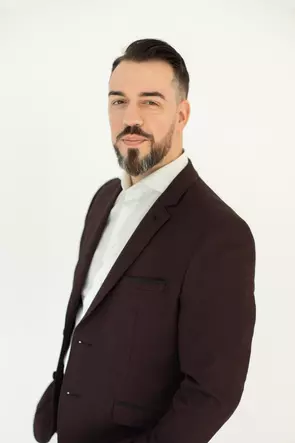 Matthew De Angelis, Montreal, Real Estate Agent